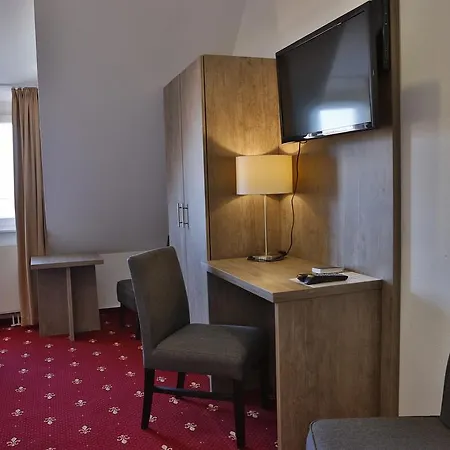 Ξενοδοχείο Maurer 3*