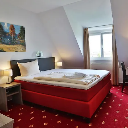 Maurer Hotel 3*